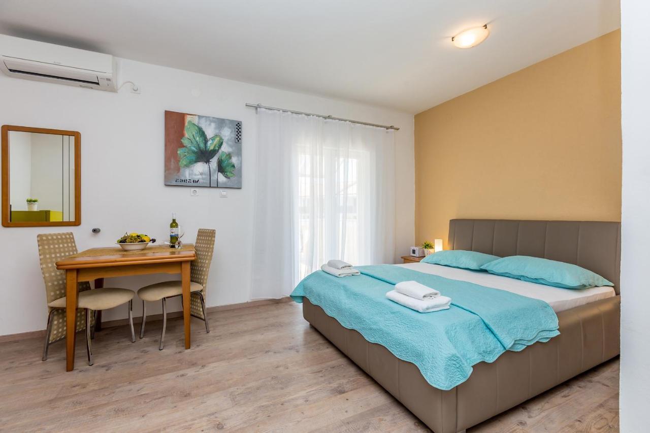 Guest House Antonella Malinska Ngoại thất bức ảnh