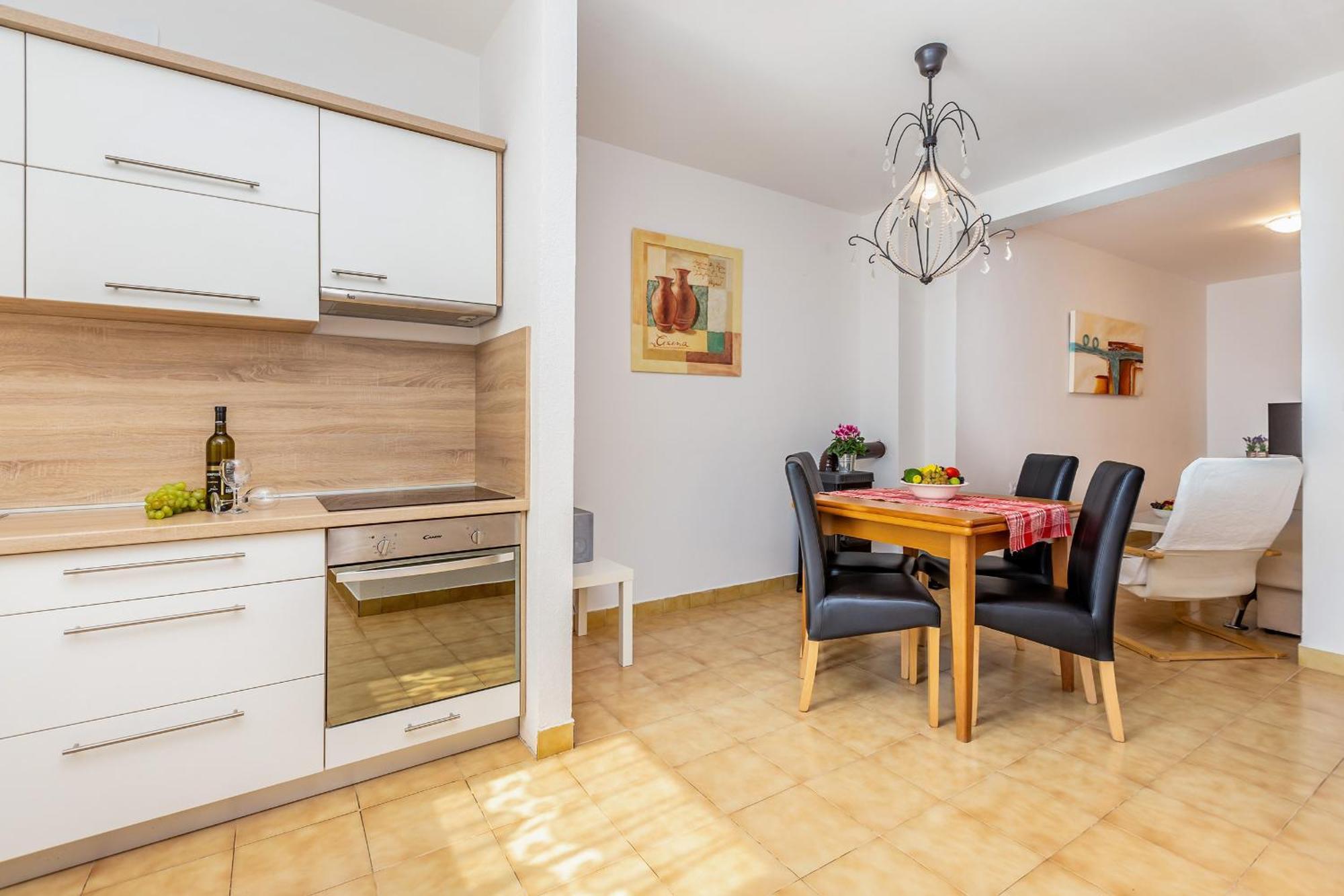 Guest House Antonella Malinska Phòng bức ảnh