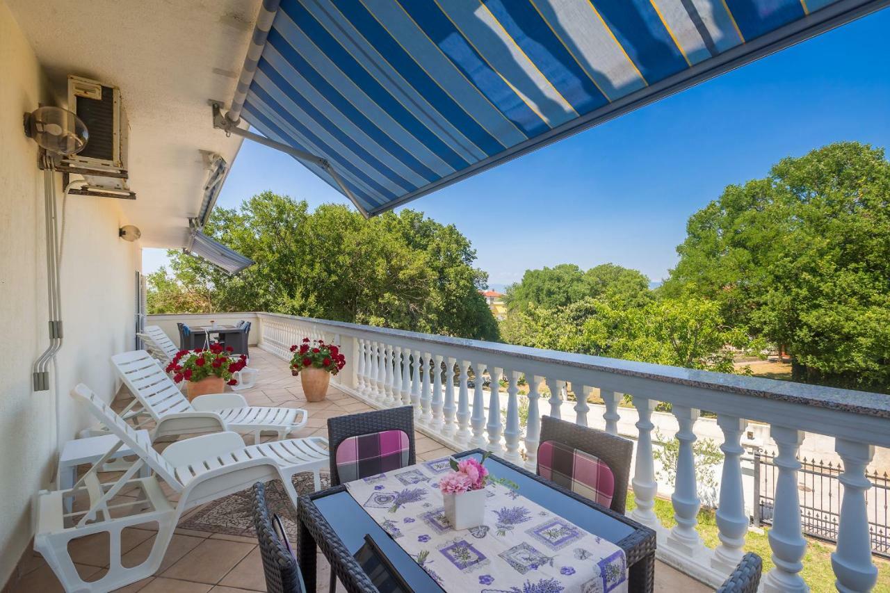 Guest House Antonella Malinska Ngoại thất bức ảnh